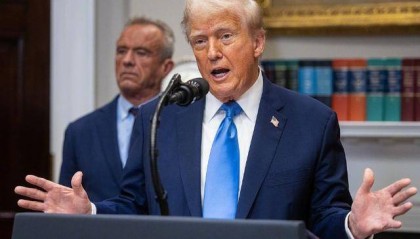 特朗普一夜变脸:只给普京30天,否则要让乌克兰夺回所有领土?