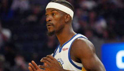 热记:巴特勒在更衣室会让人产生不适感 他控制欲强