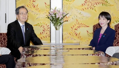 日本首相指名选举推迟五天,高市早苗把自己关进了“小黑屋”