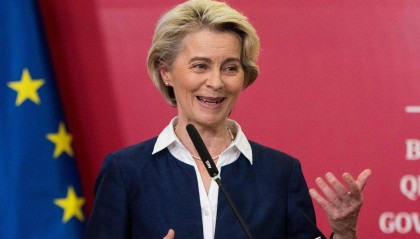 匈牙利和塞尔维亚不听话？那就颠覆他们的政权，这是欧盟的套路