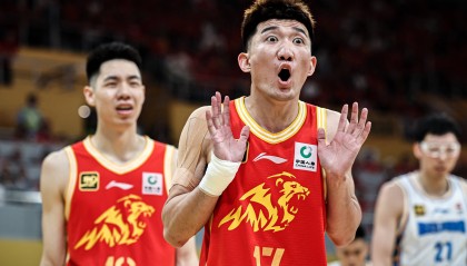 太铁！孙铭徽15中2三分球9中0 广厦先输一场真不冤