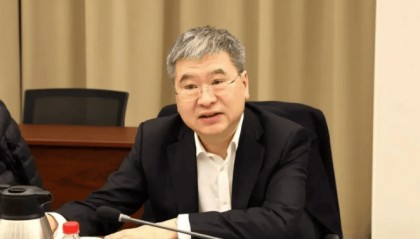 中共中央批准，开除陆文俊党籍