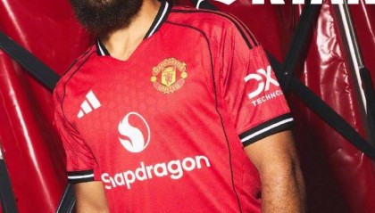 官宣!曼联签下25岁前锋姆贝莫 转会费总价7100万镑