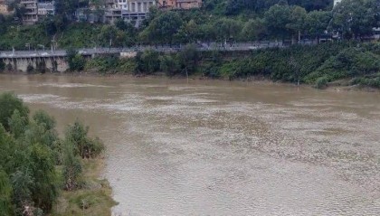 婚礼当天跳河男子家属:希望看到接亲头车的行车记录仪画面