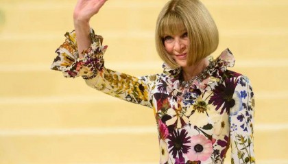 年近四十，二孩妈妈，不骨感不时髦，却成了女魔头接班人