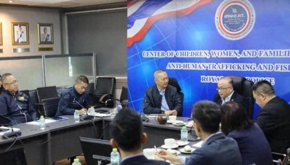 吴志武公使会见泰国警察总署总督察塔猜