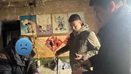 男子趁车主不备偷走副驾驶背包，辽宁丹东民警3小时破案将其抓获