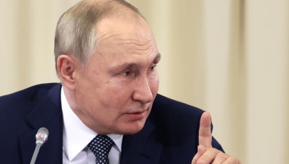 俄军取得重大战果，泽连斯基亲口承认，普京这次换了打法！