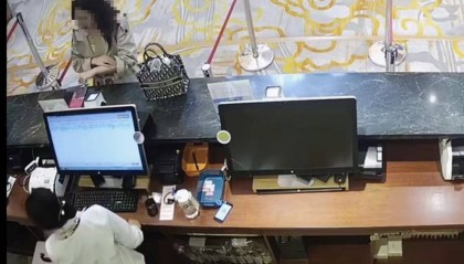 来沪一个月几乎未花住宿钱，女子虚构卫生问题屡薅酒店羊毛被刑拘