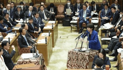 高市早苗硬扛中国两个月，半数日企翻脸：再硬抗下去，没人保障日本安全！