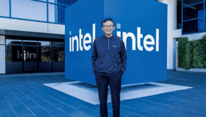 特朗普开始“大清洗”，勒令华人CEO辞职，不料却发现，全球几大半导体巨头的掌舵者，全是东方面孔？