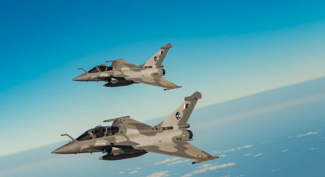 一个月炸六个国家，卡塔尔被以色列空军抽巴掌，12枚导弹精确斩首！