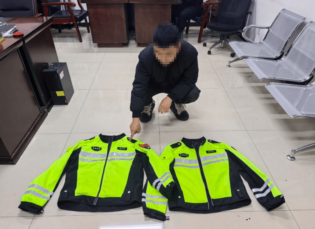 8人穿“警服”为婚礼开路?警方通报