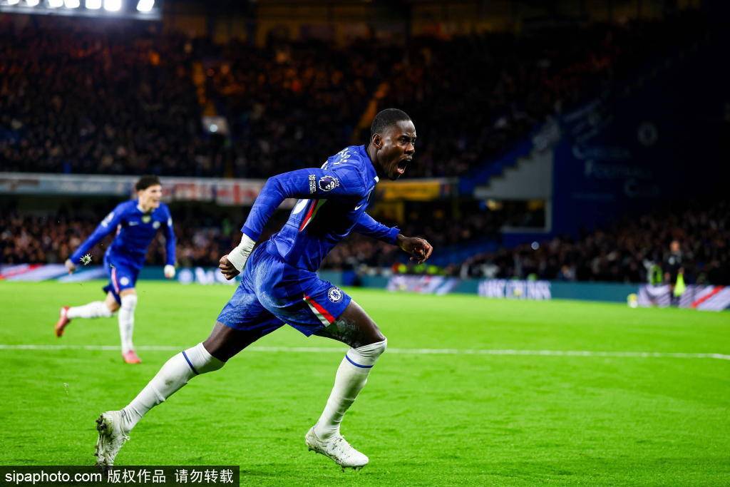 英超-查洛巴梅里诺破门 凯塞多染红切尔西1-1平阿森纳