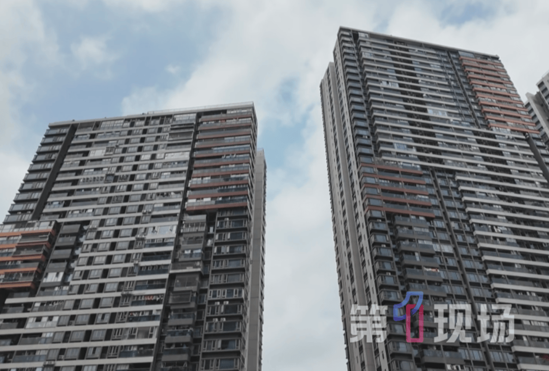 “抛物的没抓到，举报的先出名！”业主举报高空抛物，反被曝光门牌号……