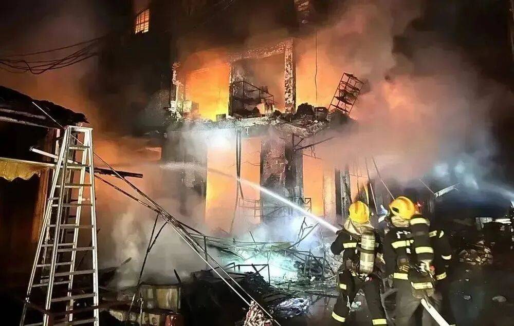 广东一男子睡觉时,突然被爆炸声惊醒!不少物品被烧毁,紧急提醒:很多深圳人天天用!