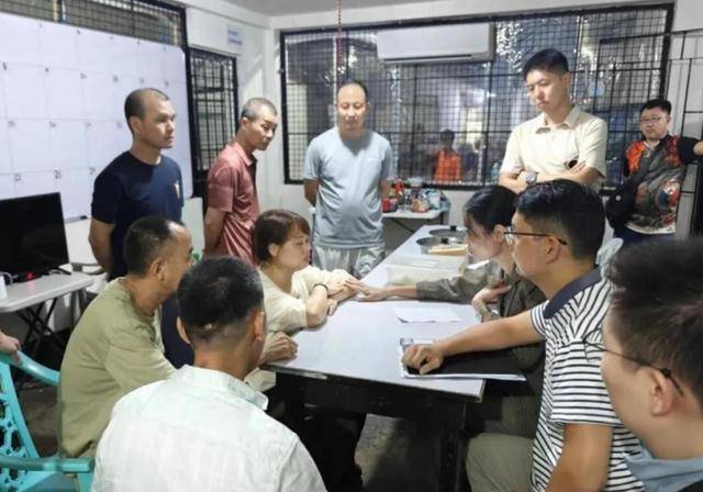 70名中国工人被扣后，中方处理百余名菲籍人员，马科斯遭三重暴击