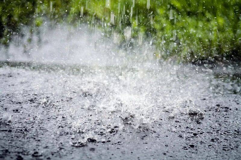 南京刚刚发布:暴雨预警!今天上午到夜里,大部分地区将出现6小时雨量50毫米以上的强降雨,个别点累计雨量可达100毫米以上,注意防范