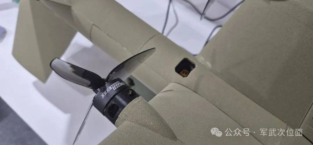 中国单兵拦截型无人机亮相!前天还有人问解放军有俄乌同款吗?我方直接王炸