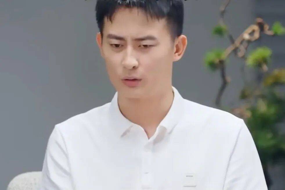 峰学蔚来武亮回应被质疑“转移公司财产”：现在要做的事就是让峰学蔚来活下去，若志愿填报出现问题，对公司将是毁灭性打击